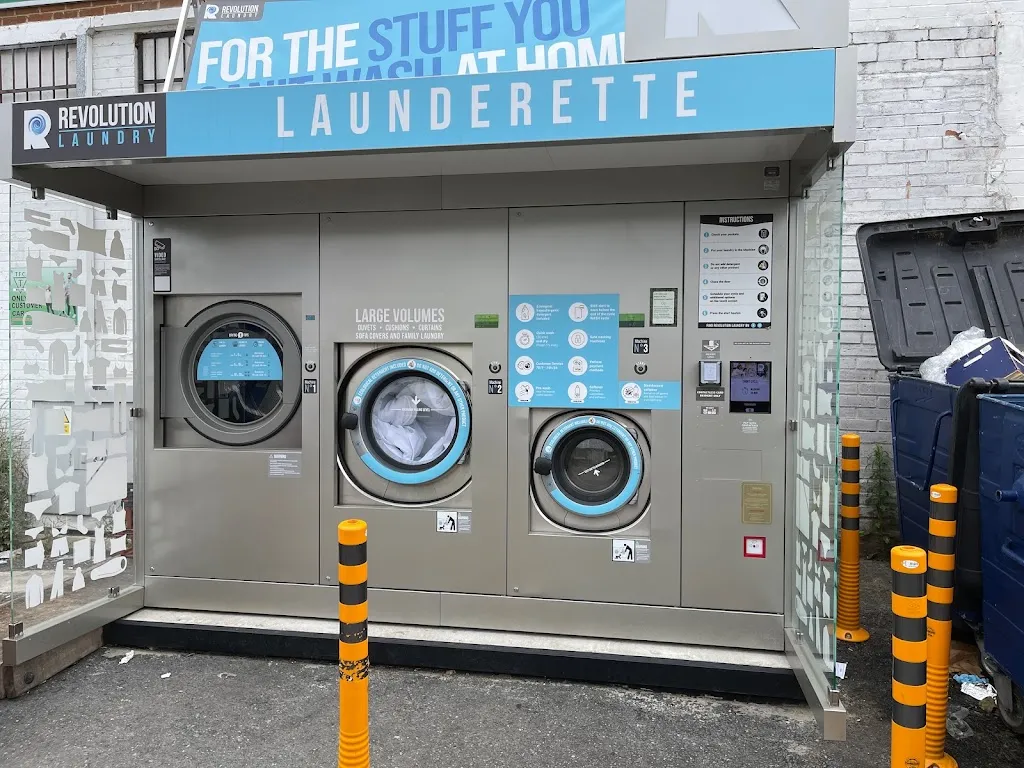 LAUNDERETTE REVOLUTION