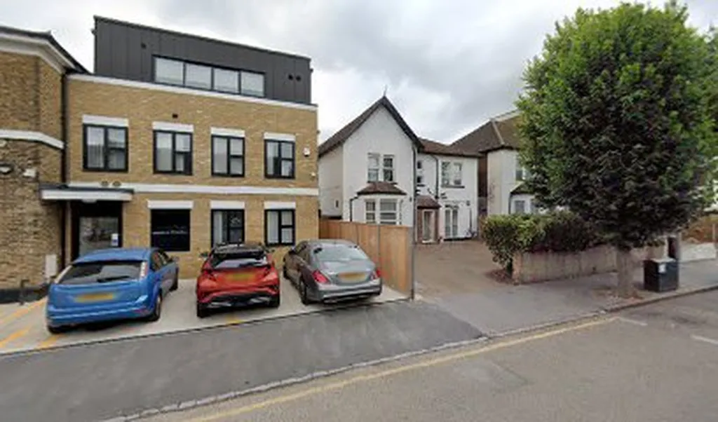 Lennard Road Hostel