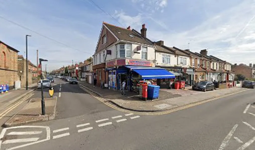 Lincolns Off Licence