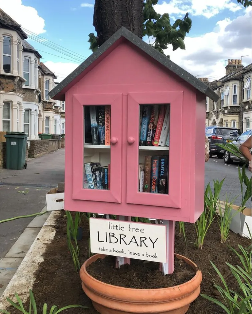 Little Free Ling Road Library