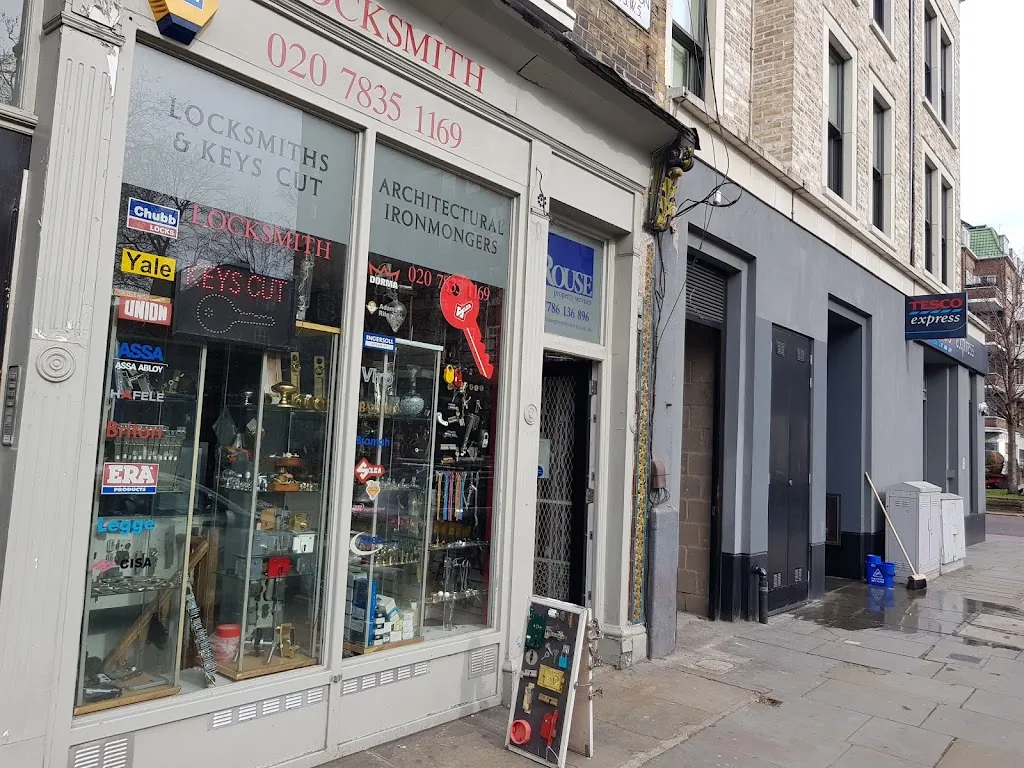 Locksmith Earls Court