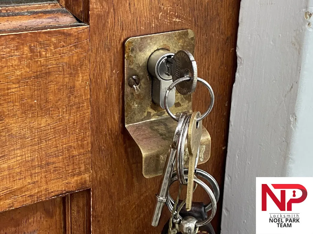 Locksmith Noel Park Team