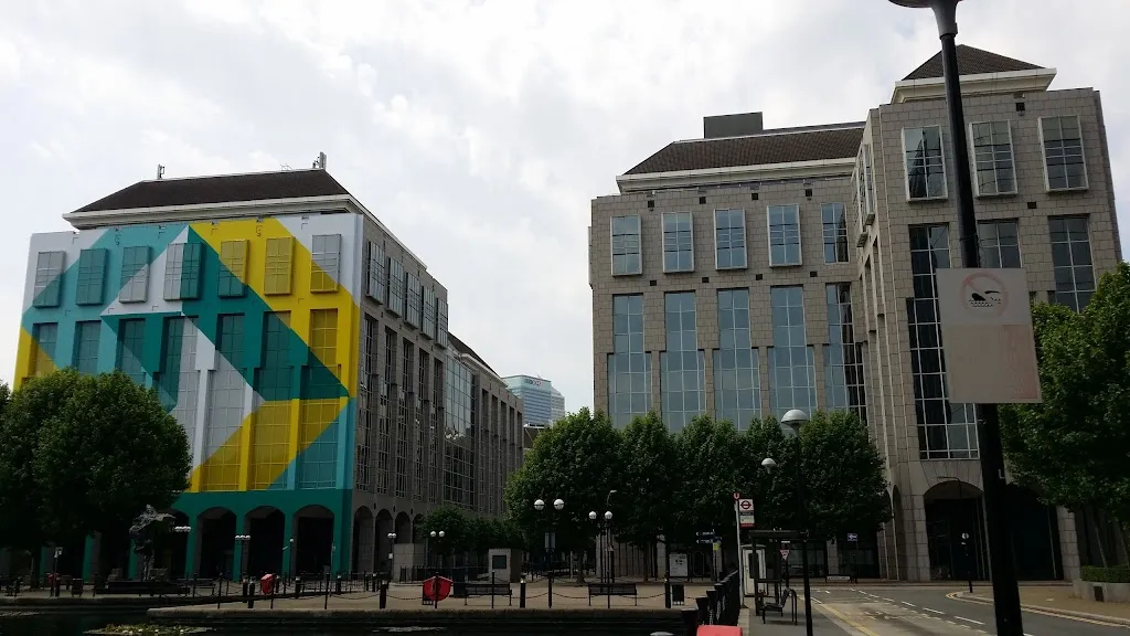 London Borough of Tower Hamlets, Town Hall