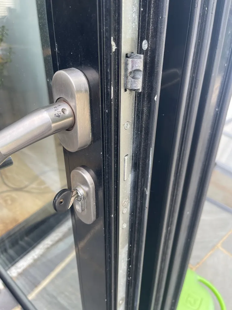 London Lock & Glass