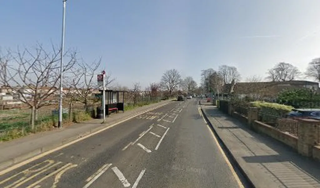 Loxford Youth Centre (Stop BW)