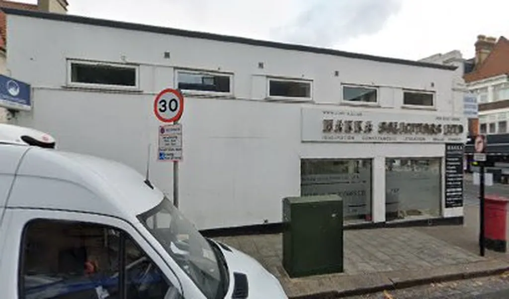 Makka Solicitors Ltd