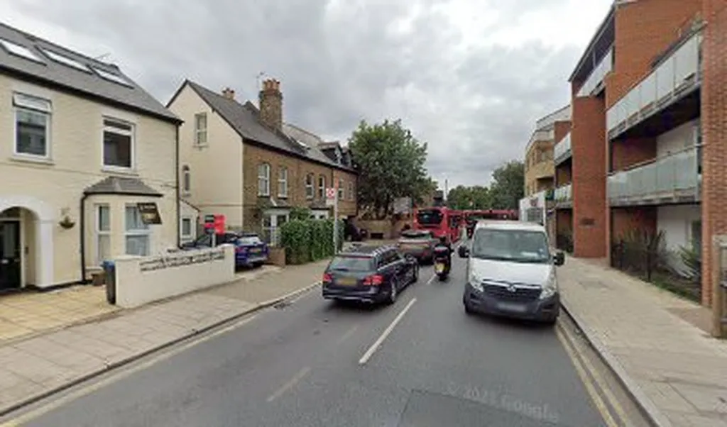 Merton Park Tram Stop (Stop MB)