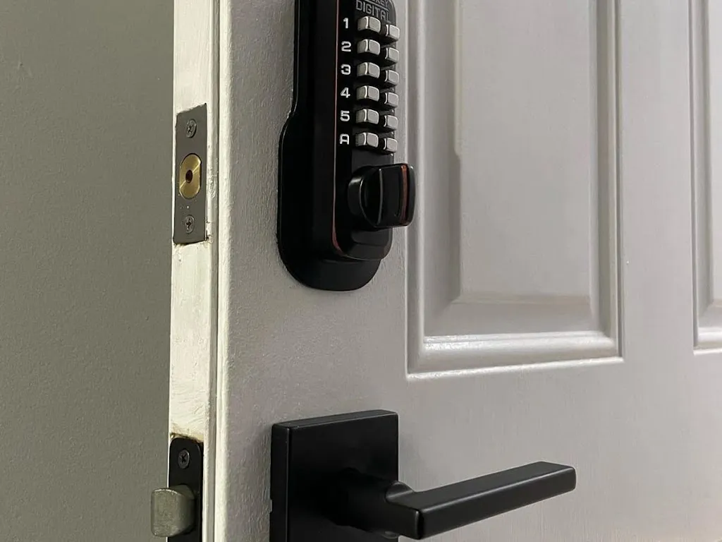 Mitchell's Locksmiths