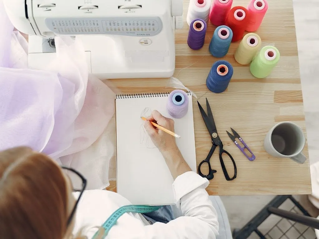 Moe's Tailoring & Alterations ( The Laundry Room )