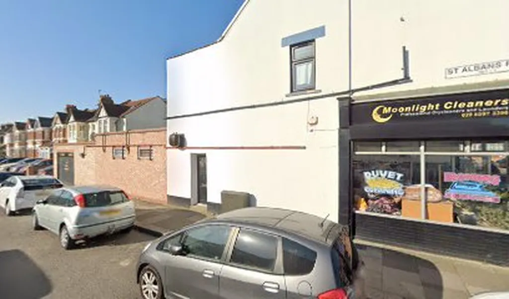 Moonlight Drycleaners