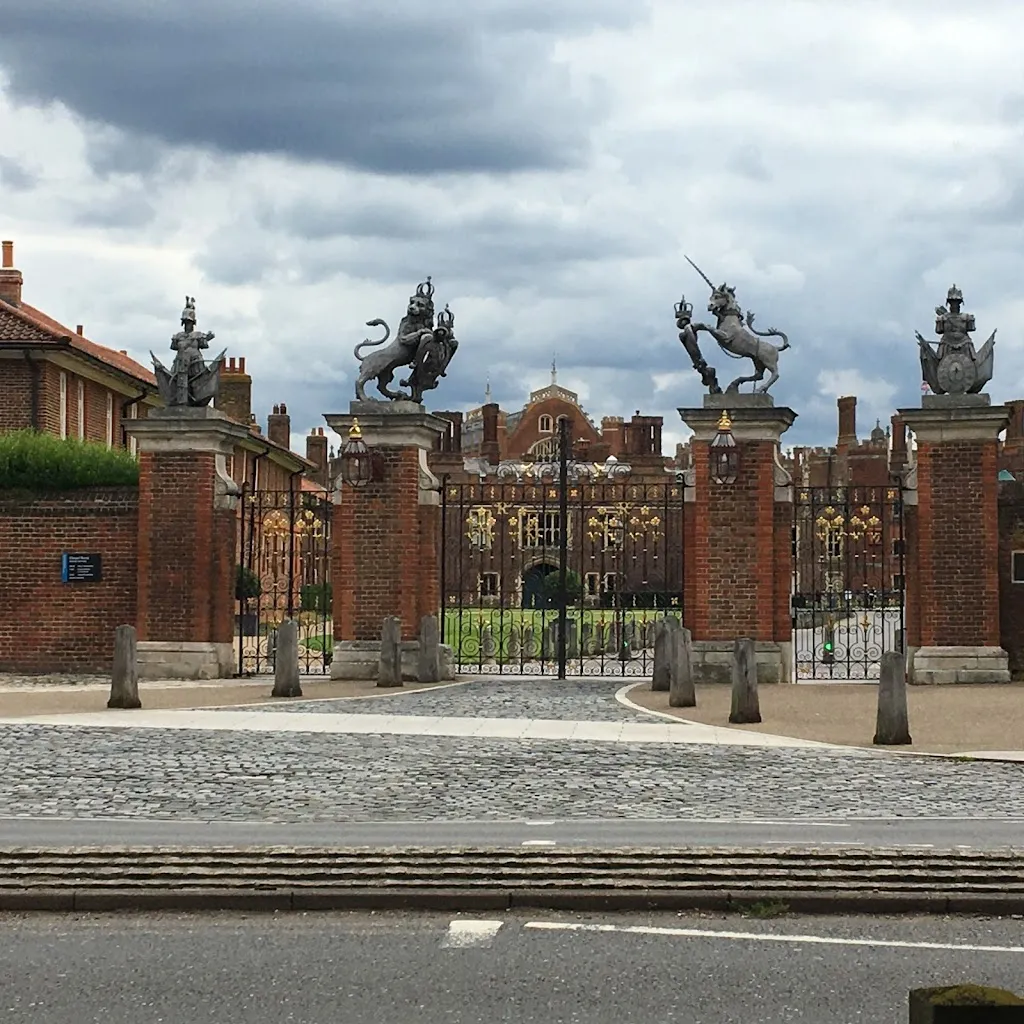 No 2 Palace Gate