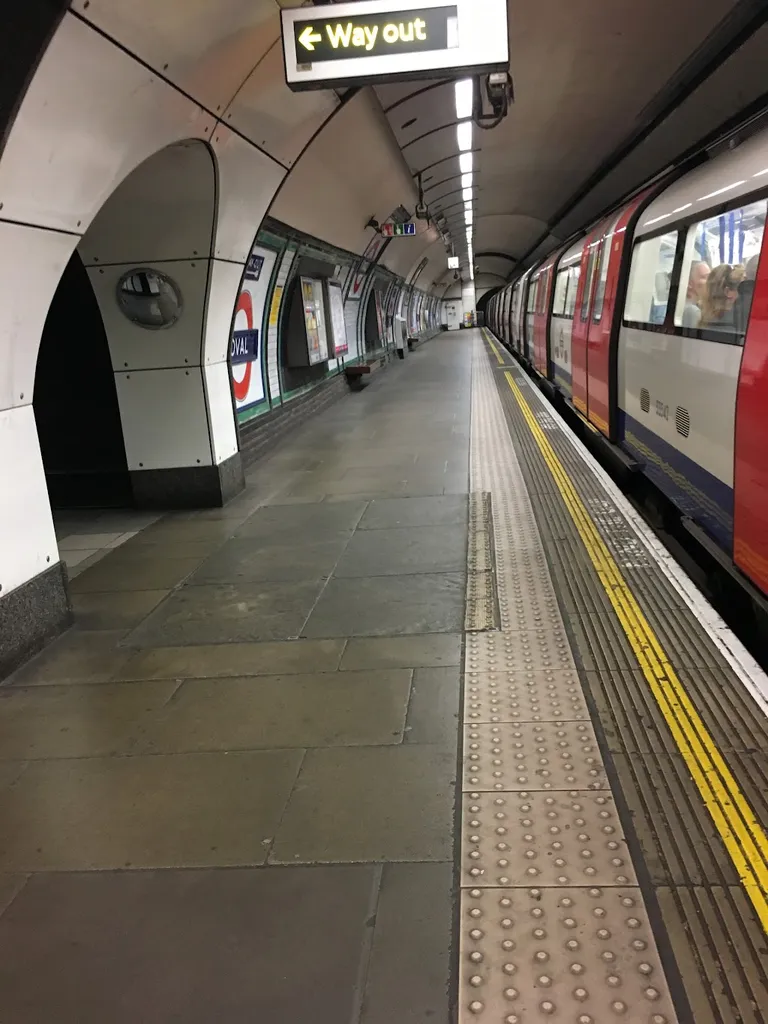 Oval