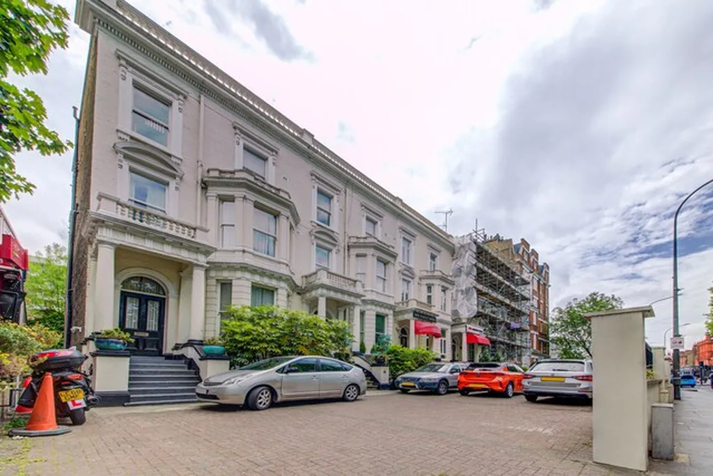 OYO Grantly Hotel, London Shepherd's Bush