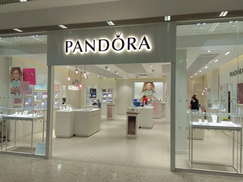 Pandora Hounslow