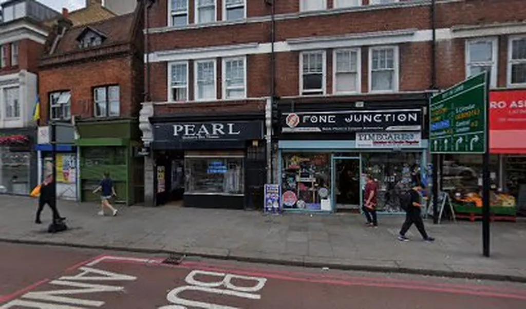 Pearl Exclusive Dry Cleaners