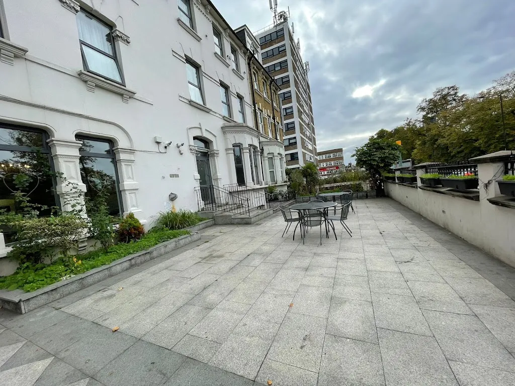 Pembury Hotel