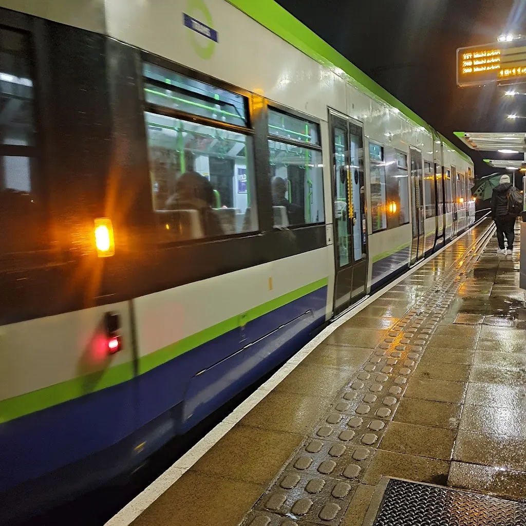 Phipps Bridge Tram Stop