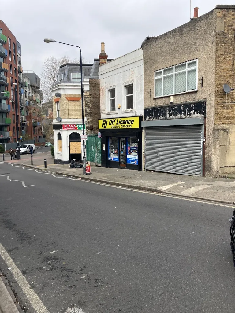 PJ Off Licence