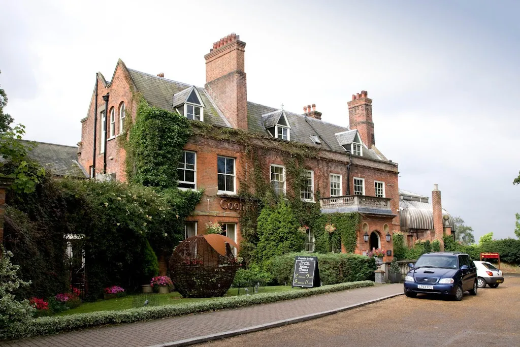 Premier Inn London Croydon South (A212) hotel