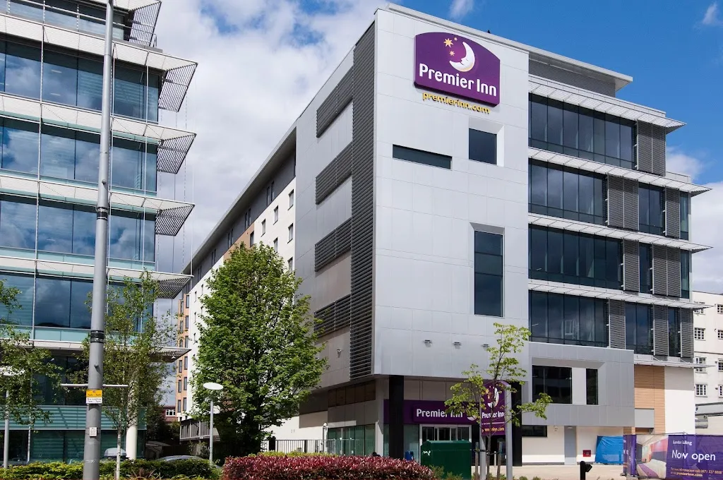 Premier Inn London Ealing hotel
