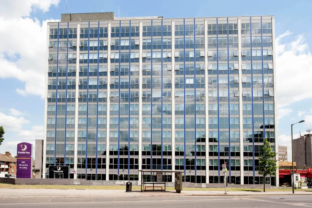 Premier Inn London Hendon (The Hyde) hotel