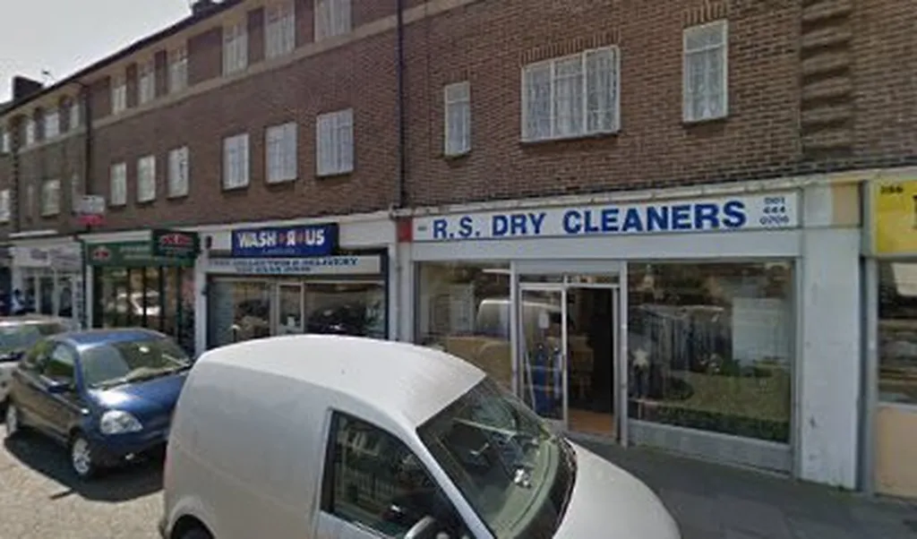 R S Dry Cleaners