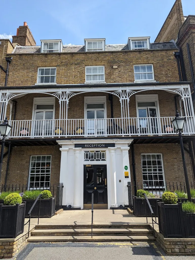 Richmond Hill Hotel