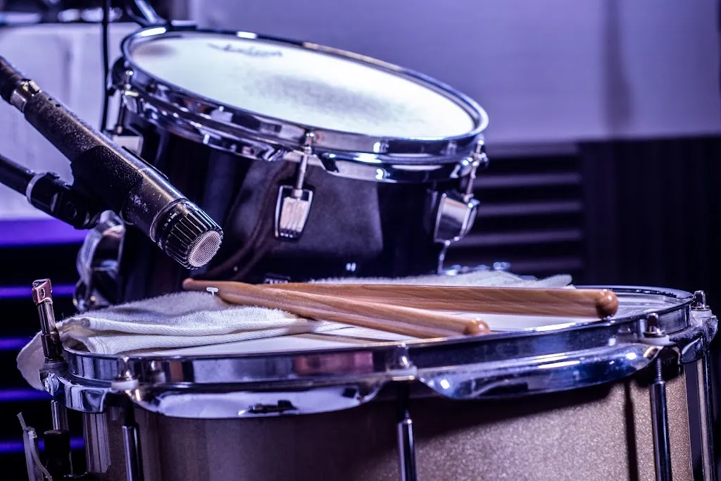 Rob Bishop - Online Drum Lessons