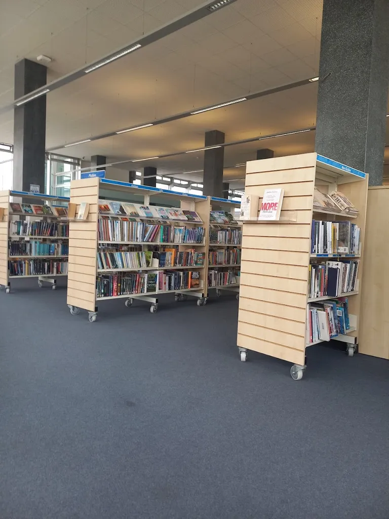 Romford Central Library