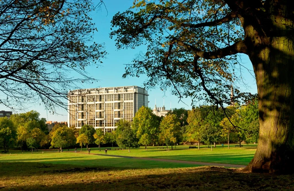 Royal Garden Hotel