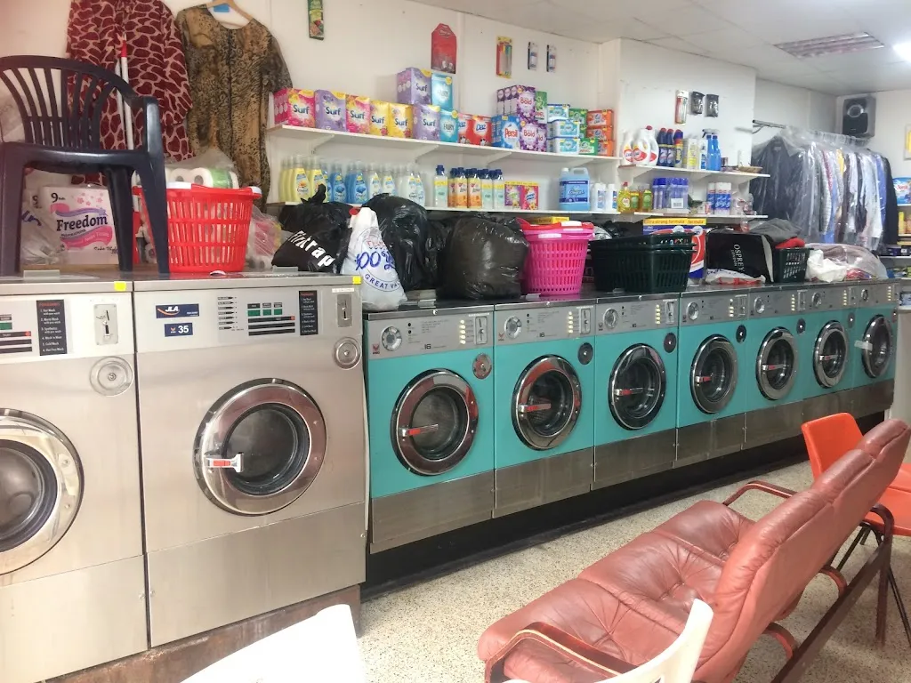 Snow White Dry Clean & Laundrette