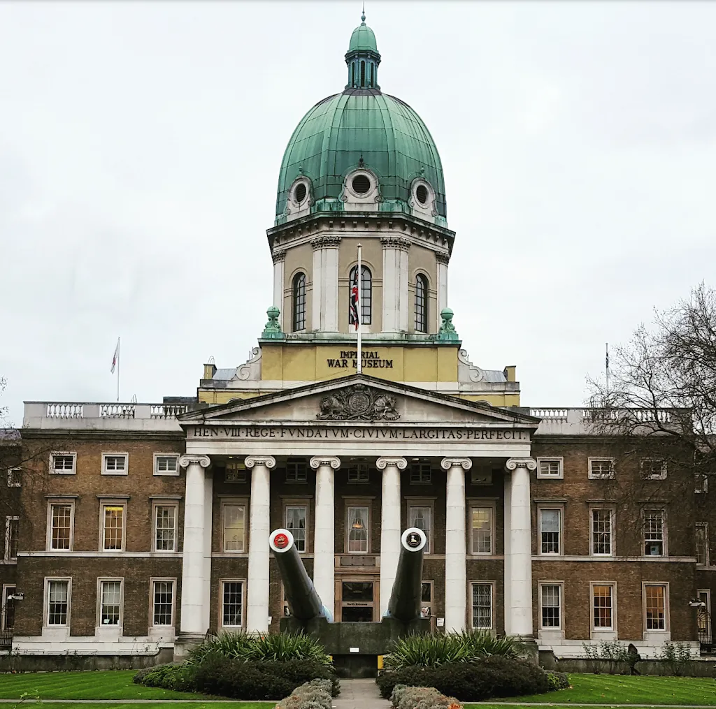 St George's Road / Imperial War Museum