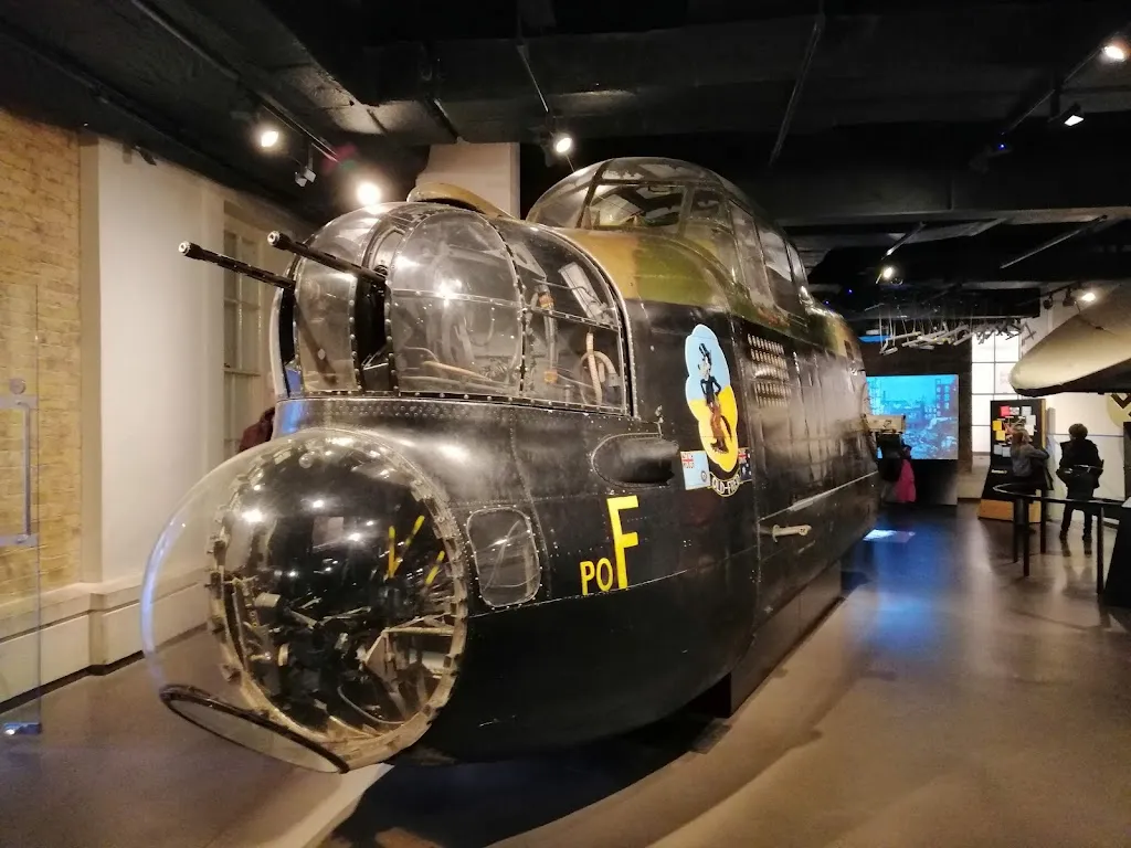 St George's Road / Imperial War Museum (Stop M)