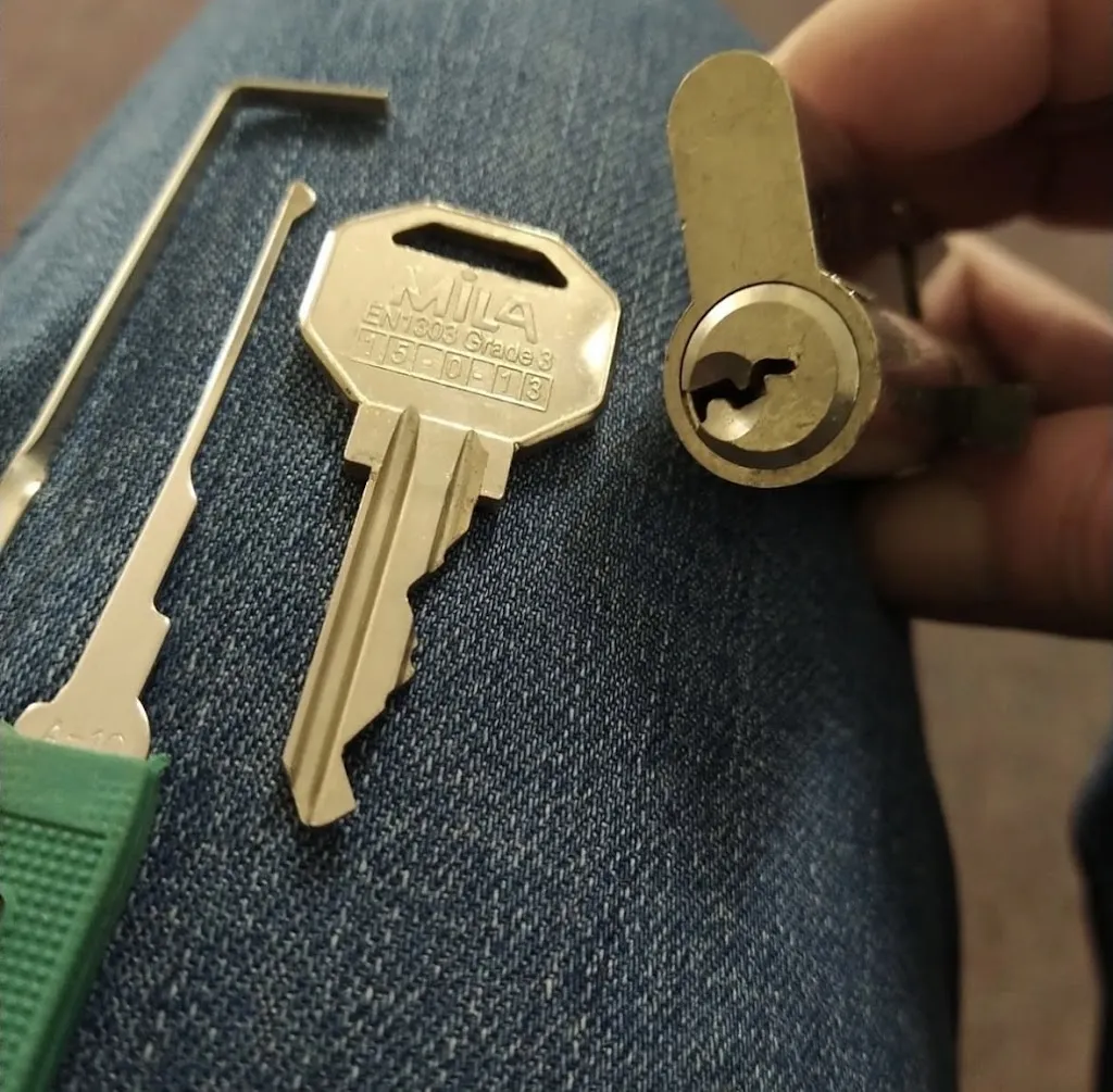 Stanley Locksmith Chiswick