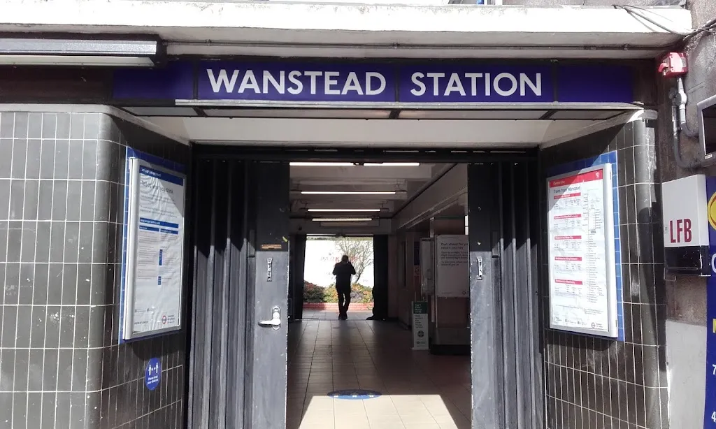 Station Dry Cleaner