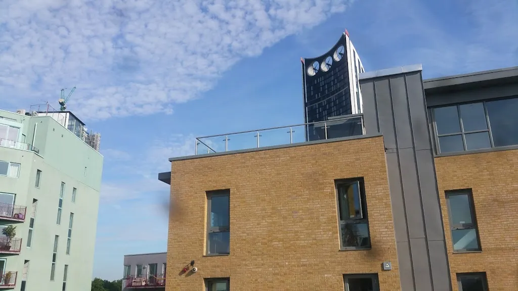 Student Haus Elephant