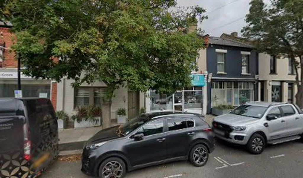 THAMES DRY CLEANER & TAILORING SERVICE
