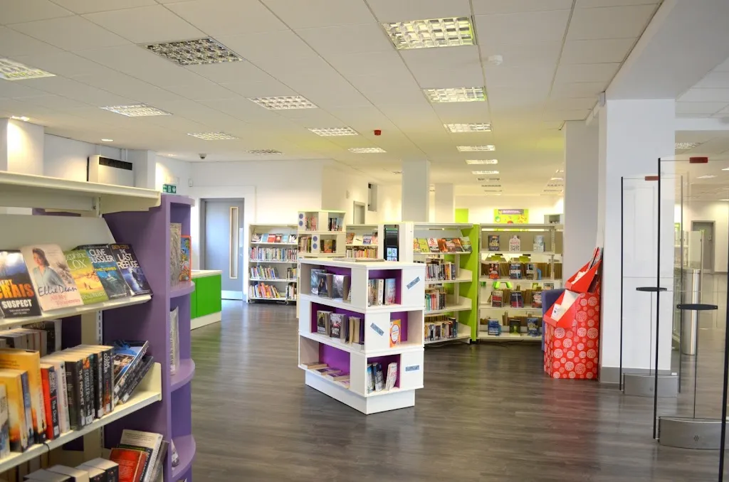 Thamesmere Library