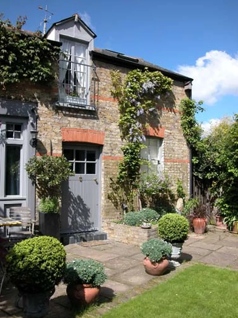 The Coach House