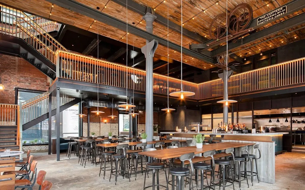 The Light Bar & Dining