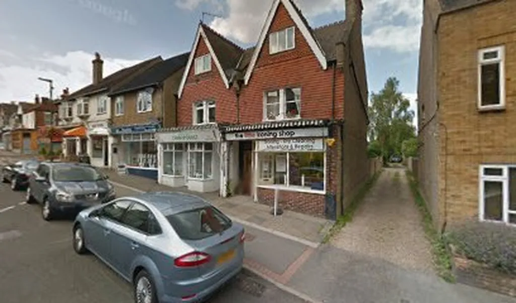 The Little Ironing and Dry Cleaning Shop