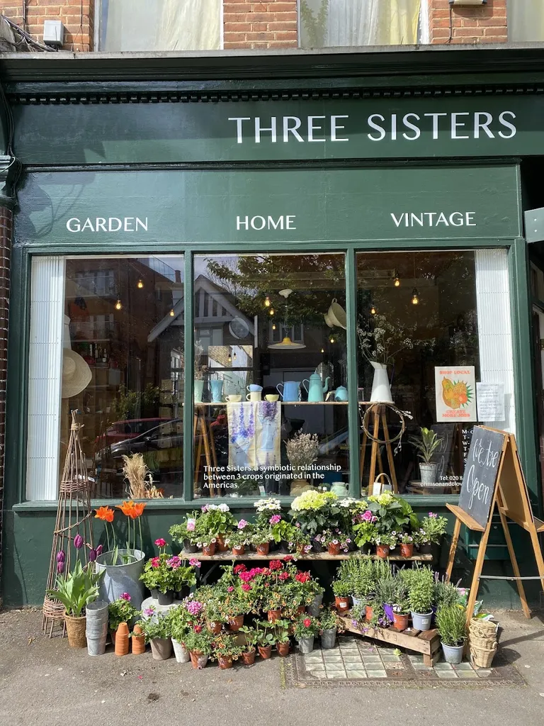 Three Sisters