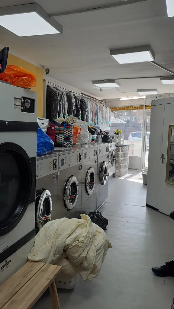 Villagers Laundrette & Dry Cleaners