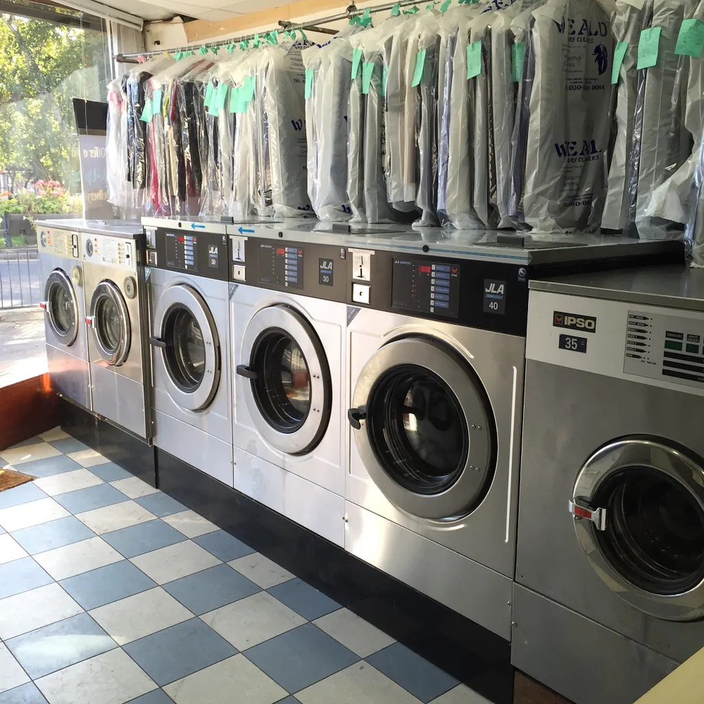 Weald Launderette & Dry Cleaner