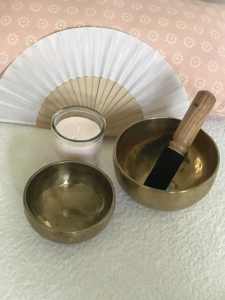 Zyan Light Therapy -Reiki Master/Therapist Croydon, crystal & sound healing, Qualified yoga instructor