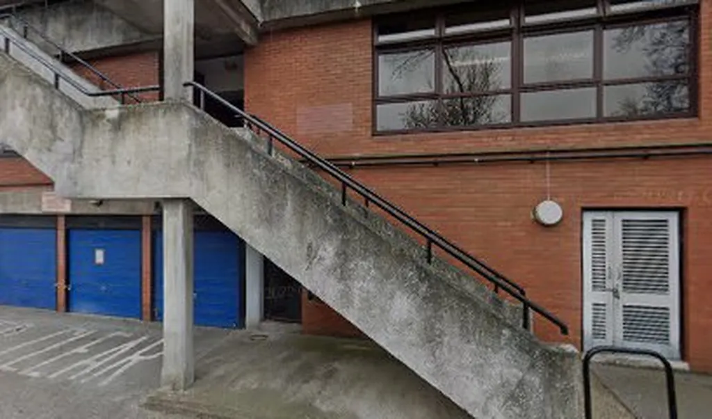 124 High Rd Parking