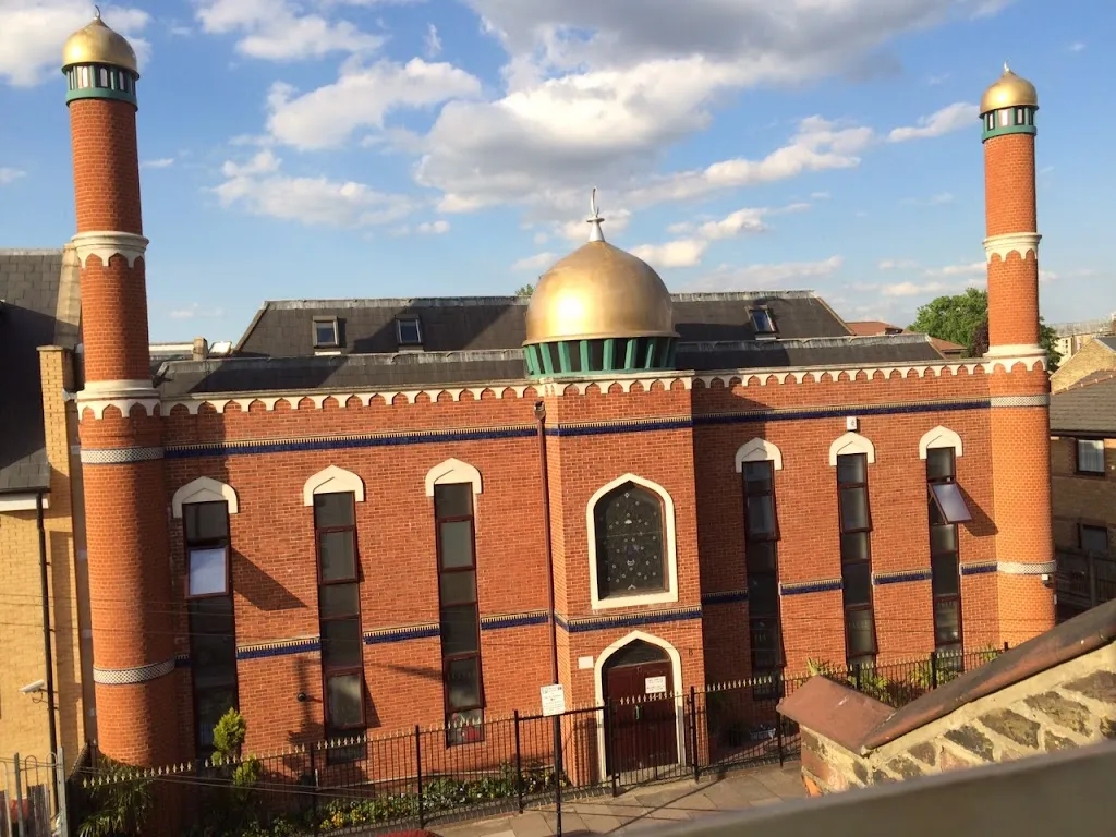 Al-Muzzammil Masjid & Community Centre (Gatton Road Mosque)