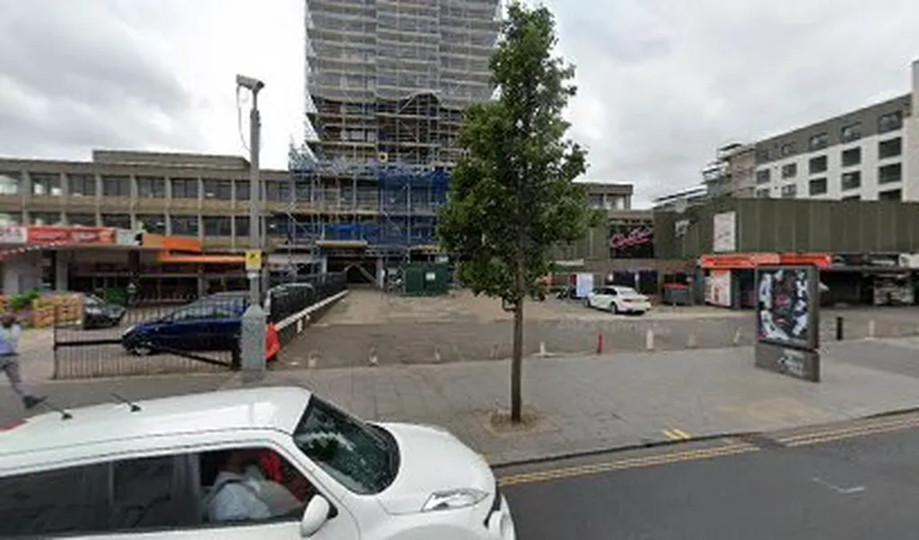 Apollo House