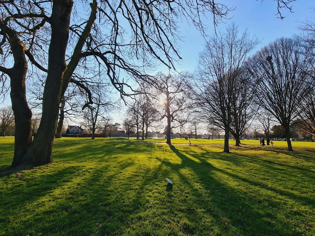Barra Hall Park