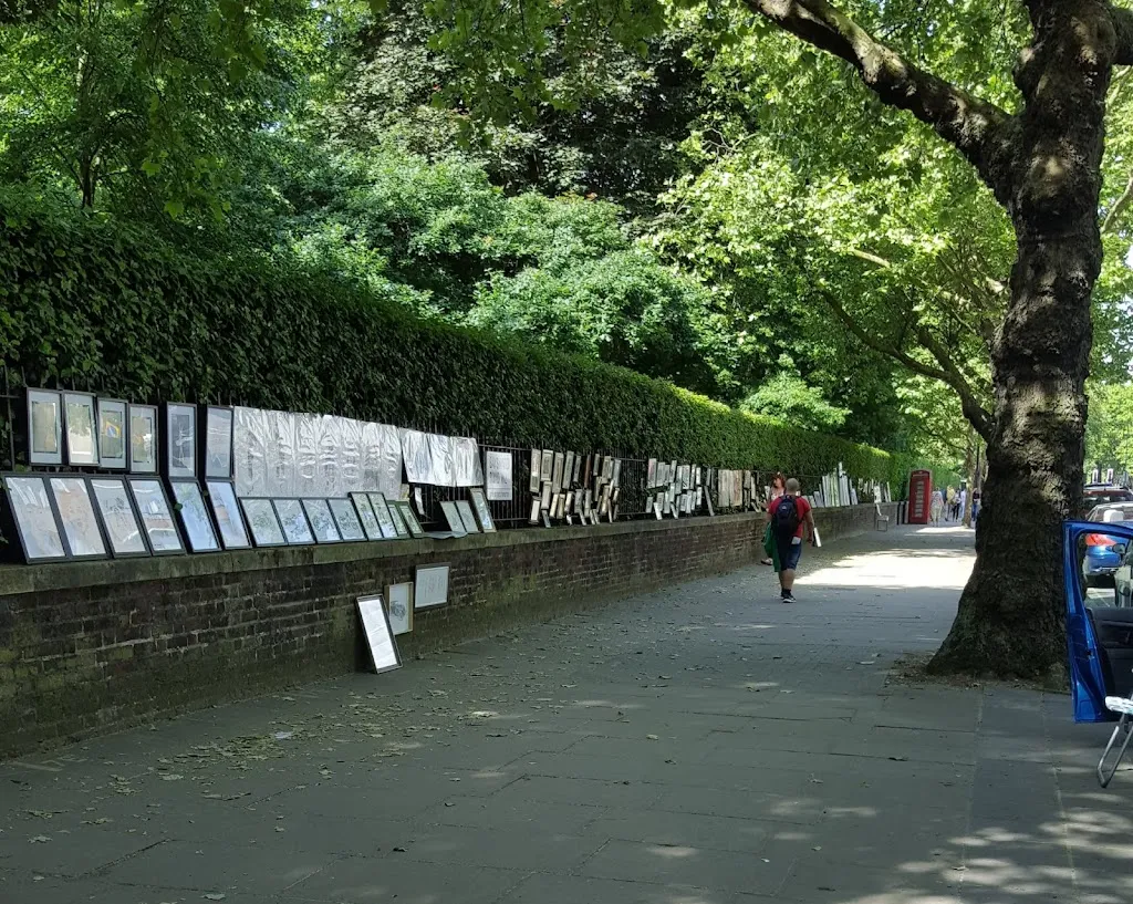 Bayswater Road Sunday Art Exhibition